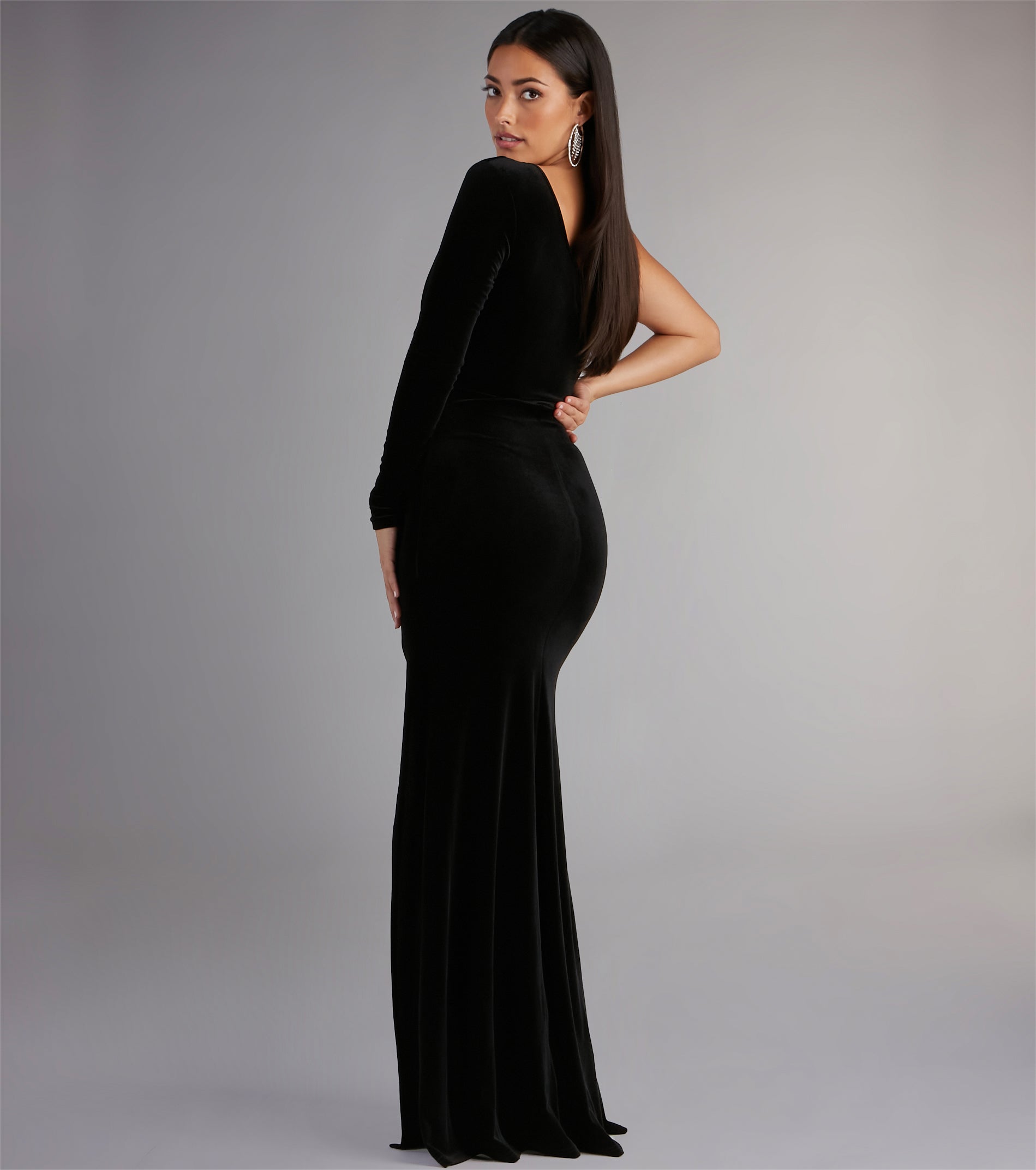 Cheyenne Formal One-Shoulder Velvet Dress - Image 6