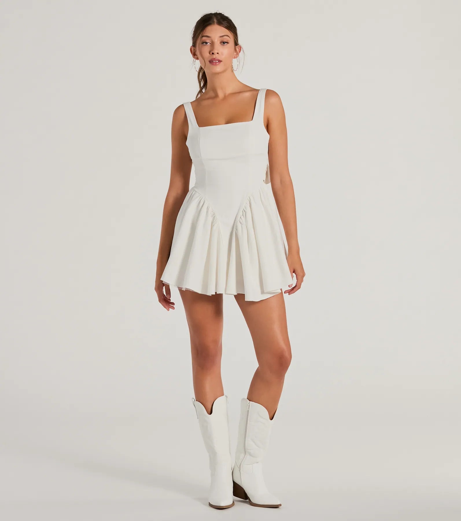 Stunning Sweetie Open Back Bow Skater Dress - Image 3