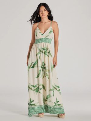 Fiji Feeling Sleeveless Lace-Up Tropical Maxi Dress
