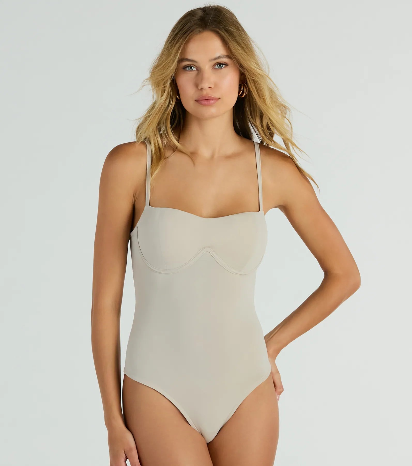 Smooth Silhouette Sweetheart Underwire Bodysuit - Image 10