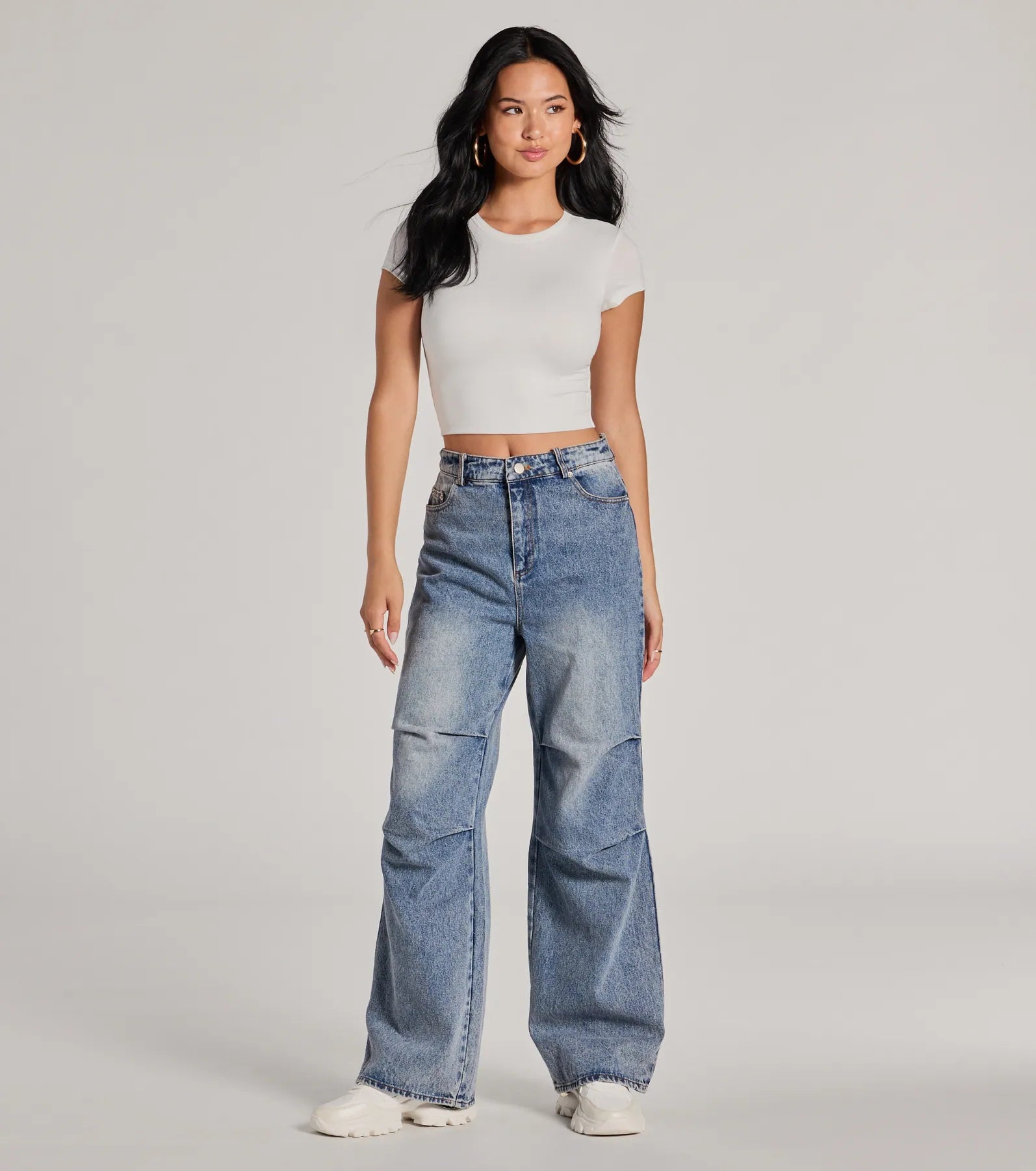 Casual Must-Have Crew Neck Crop Top - Image 3