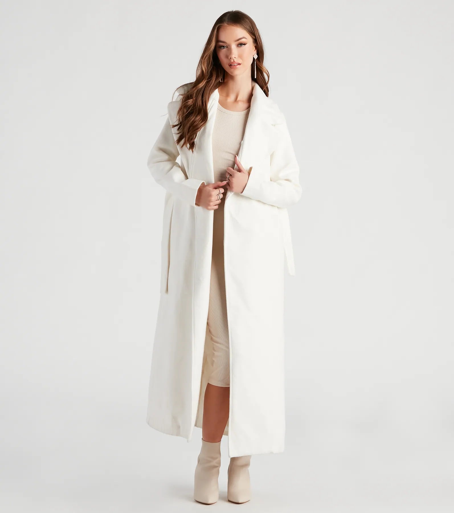 A Formal Affair Faux Fur Jacket - Image 5