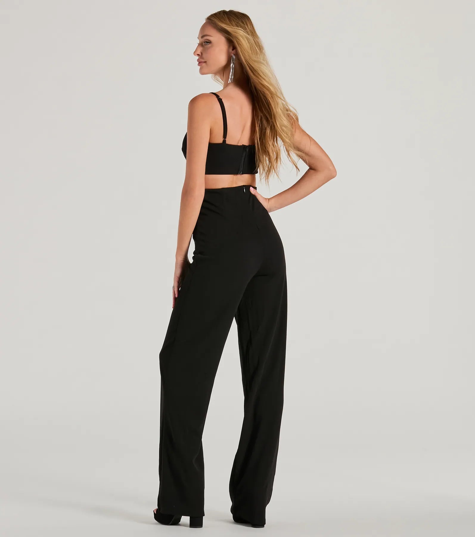 Chic Position Cutout Mesh Crepe Wide-Leg Jumpsuit - Image 2