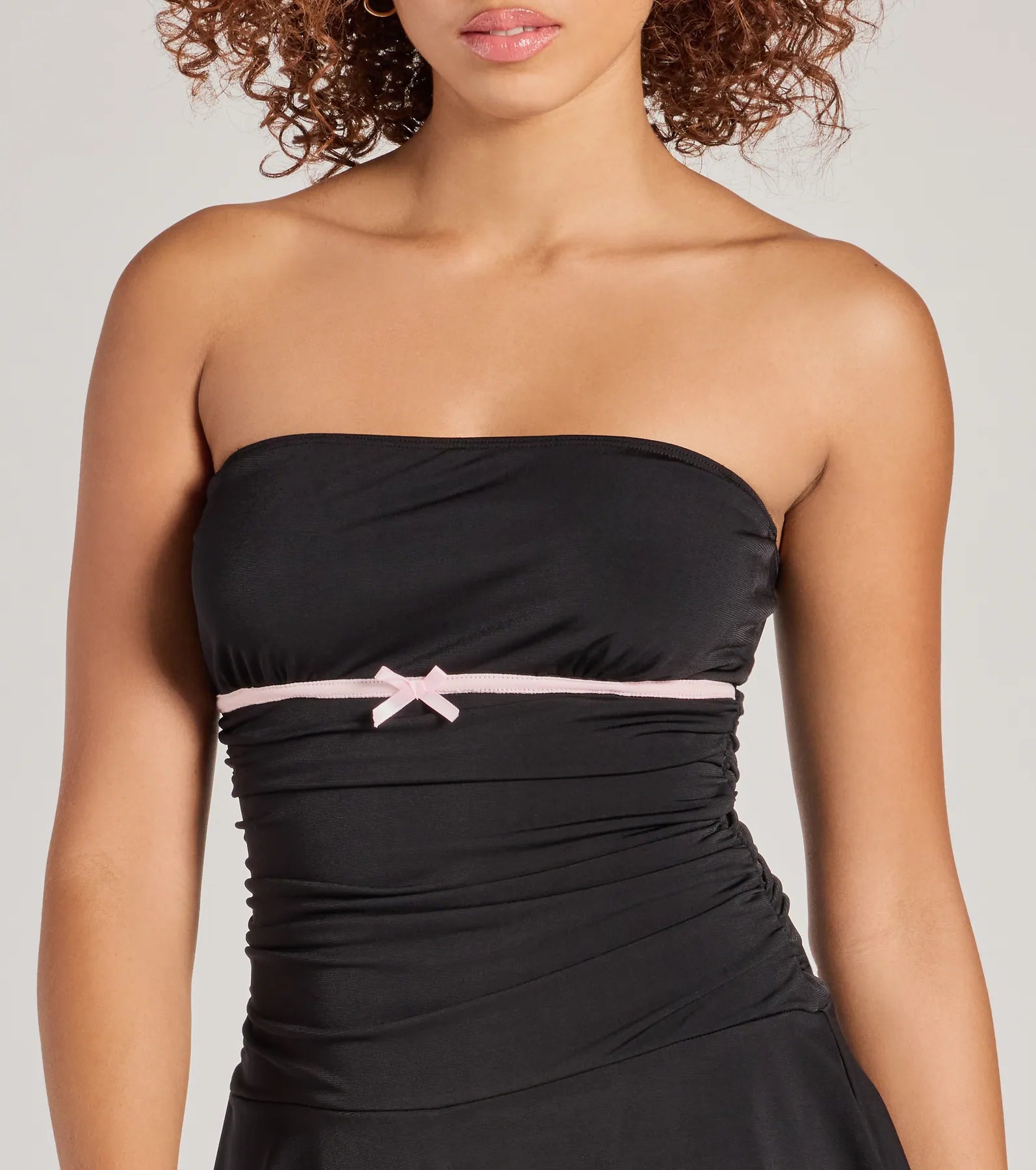 Little Crush Sleeveless Bow Pleated Romper - Image 4