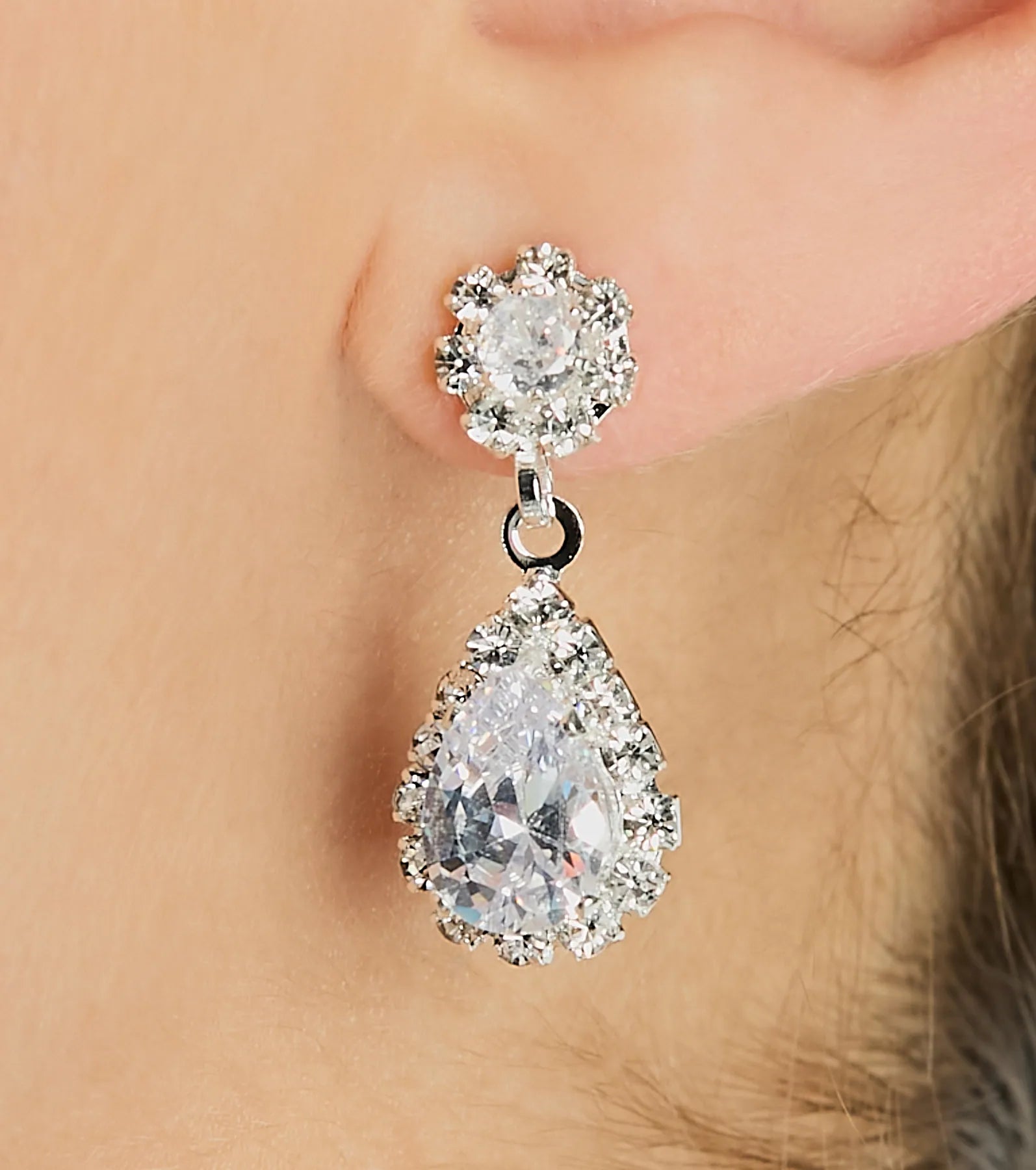 Glam Shine Teardrop Cubic Zirconia Necklace And Earrings Set - Image 2