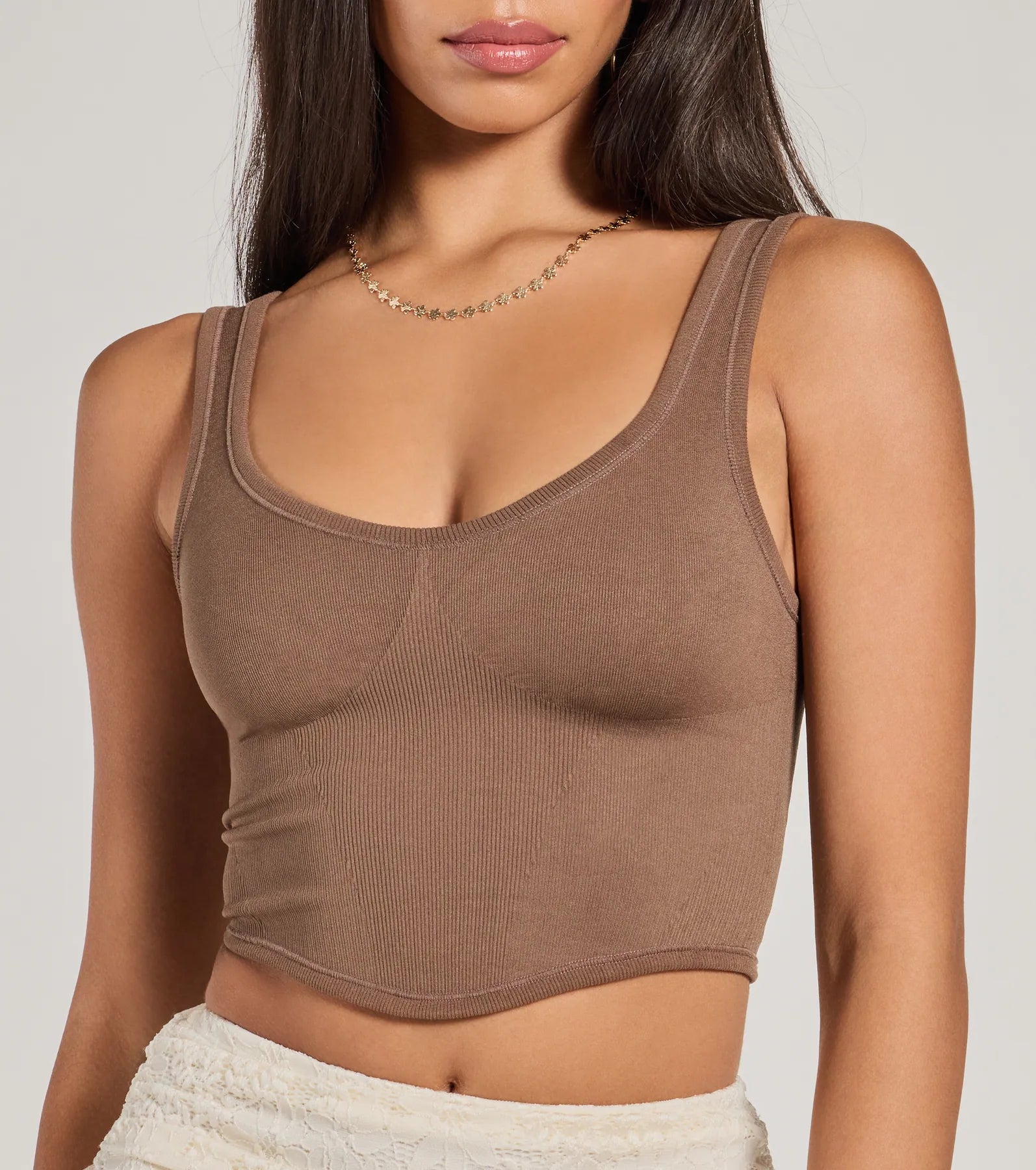 Adorable Basic Scoop Neck Seamless Crop Top - Image 4