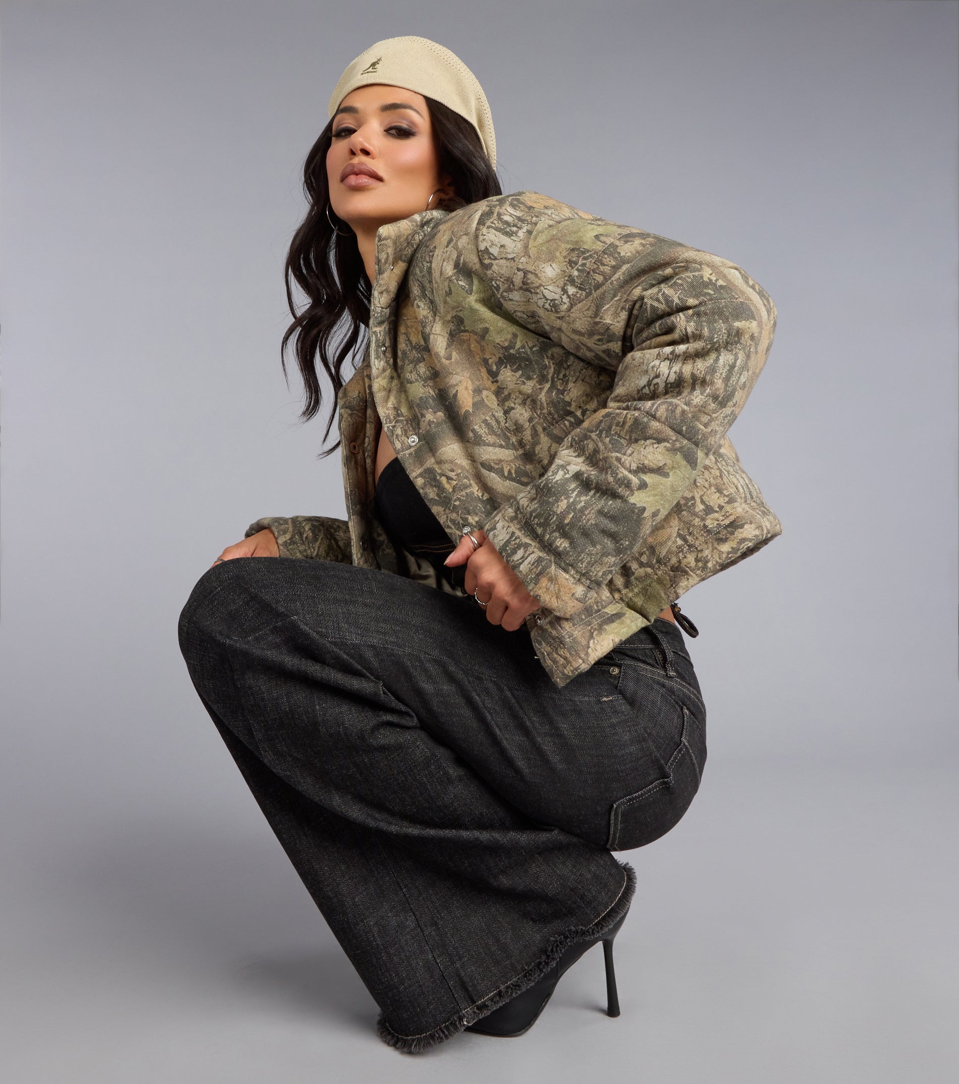 Kangol Tropic™ 504 Beige Beret - Image 2