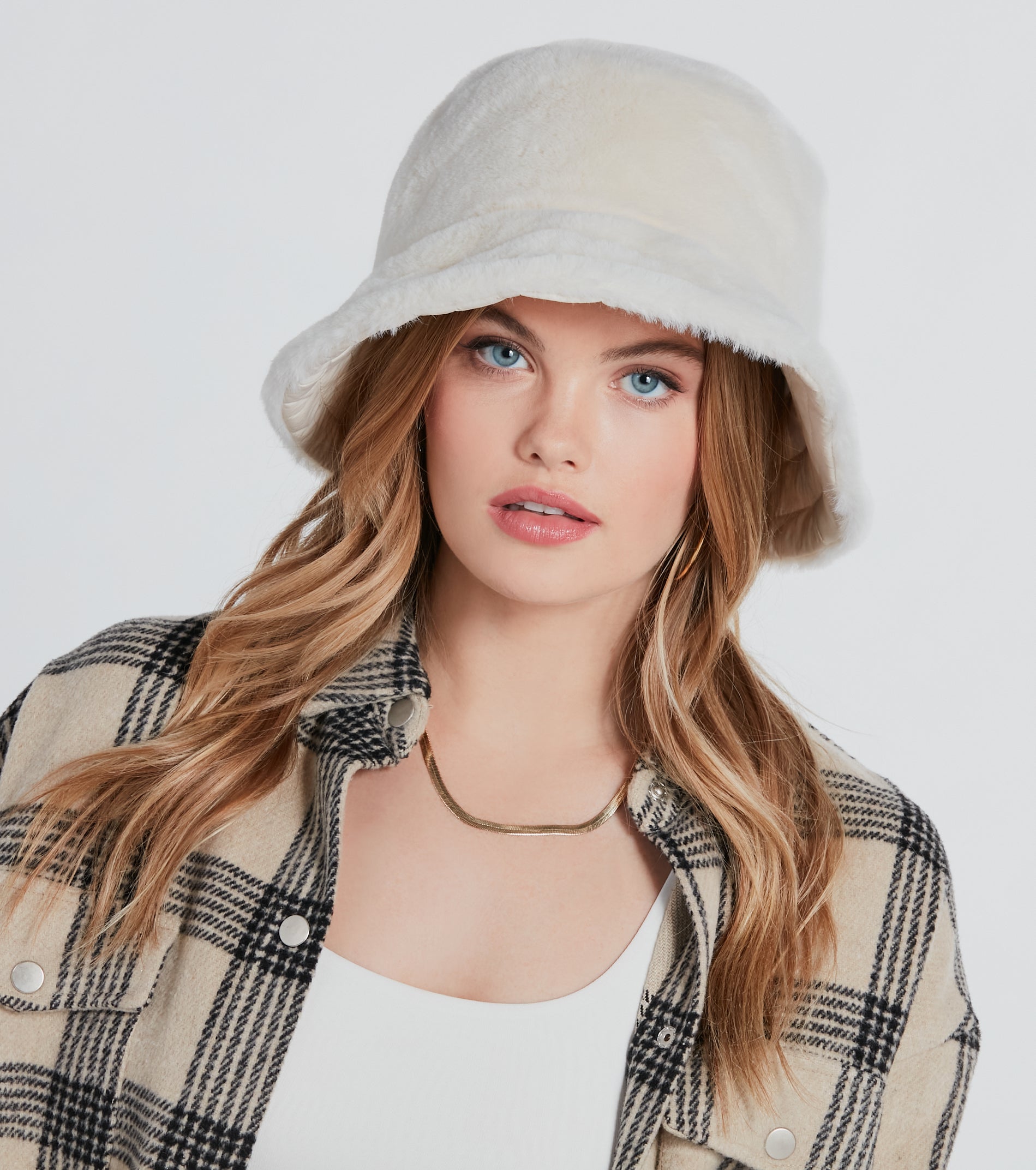 Winter Babe Reversible Faux Fur Bucket Hat - Image 3