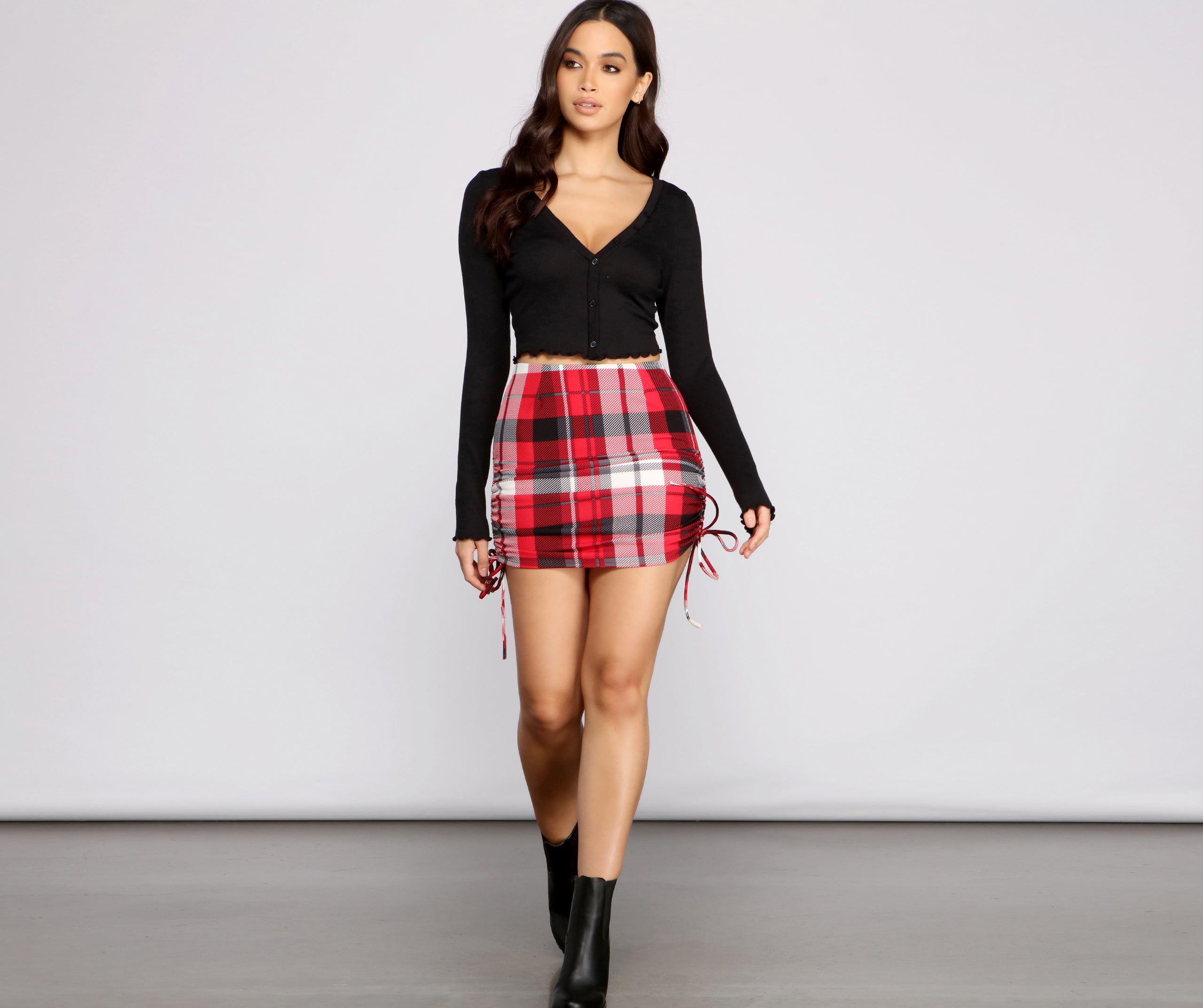 Stylish Babe Plaid Mini Skirt - Image 4