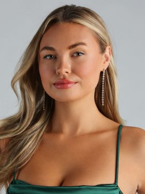 Dainty Luxe Rhinestone Drop Earrings