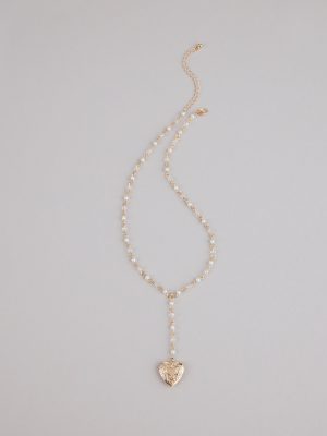 Heart To Heart Pearl Chain Locket Necklace