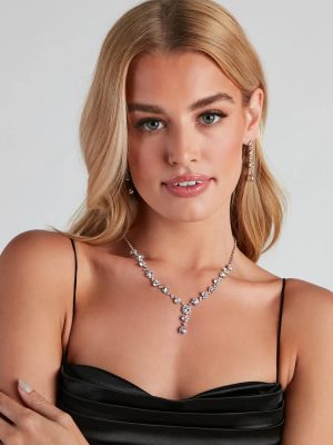 Dainty Glam Rhinestone Necklace And Earrings Set