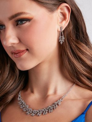 Feeling Glitzy Rhinestone Necklace And Earrings Set