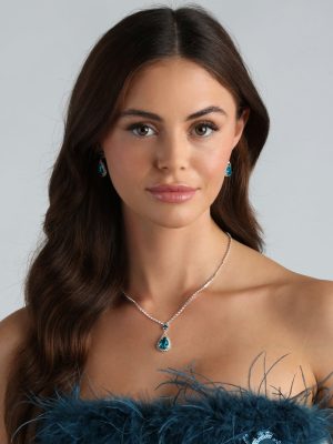 Pretty Glitz Necklace And Earrings Set