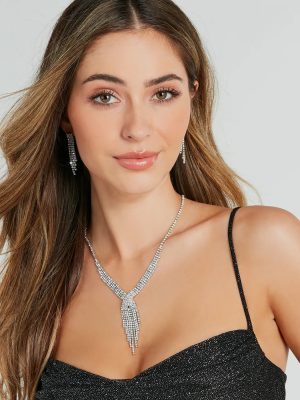 Dazzling Rhinestone Fringe Necklace And Earrings Set