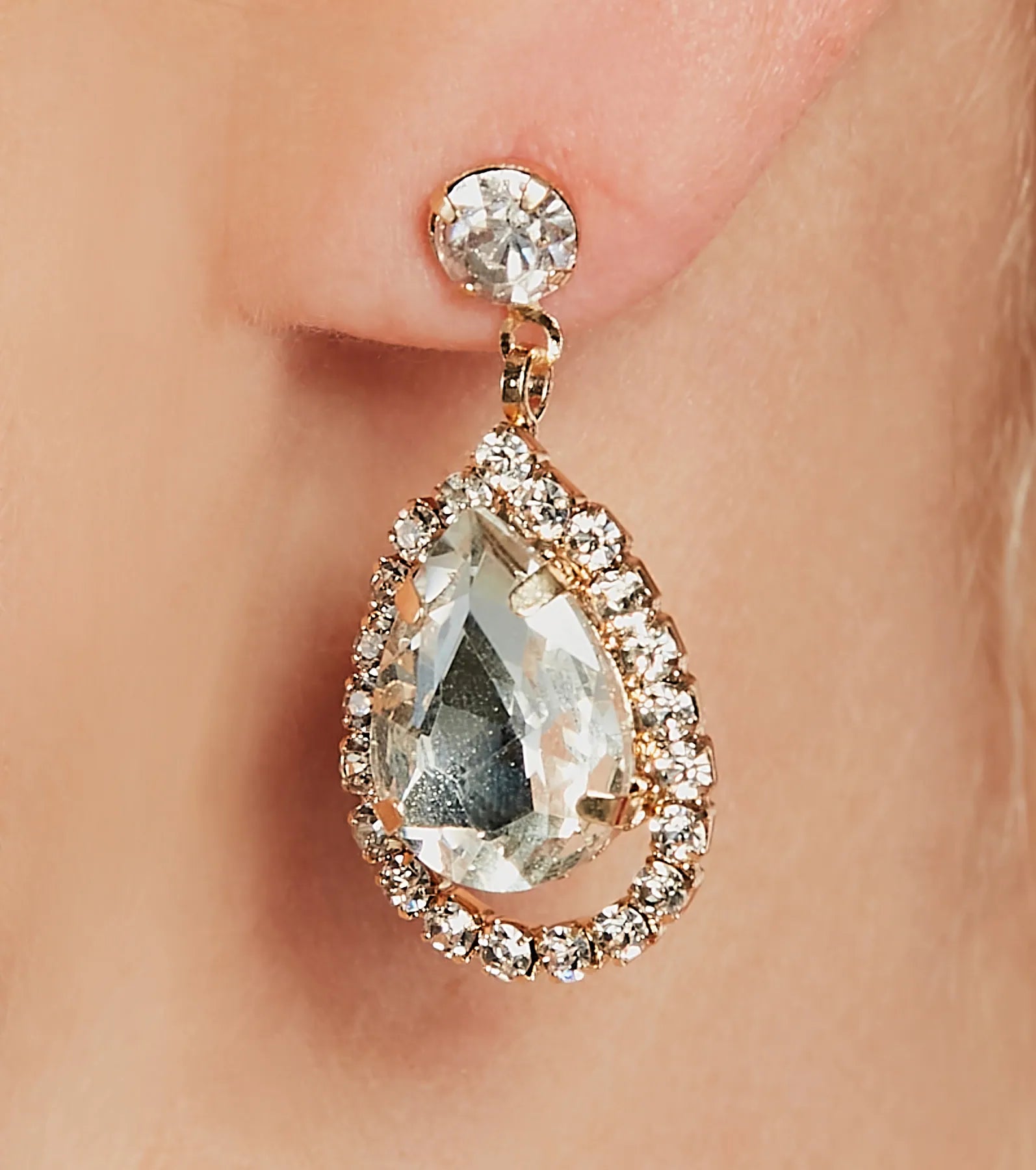 Striking Glamour Rhinestone Jewelry Set - Image 2