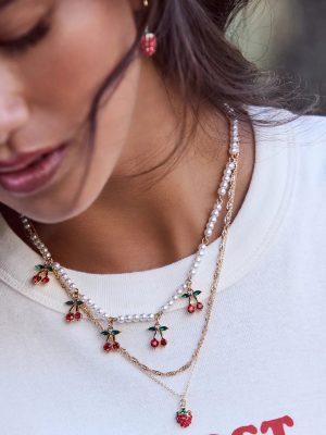 In Season Strawberry Earrings And Necklace Set