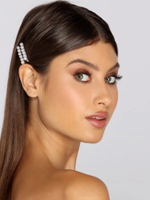 Polished Pearl Bobby Pins