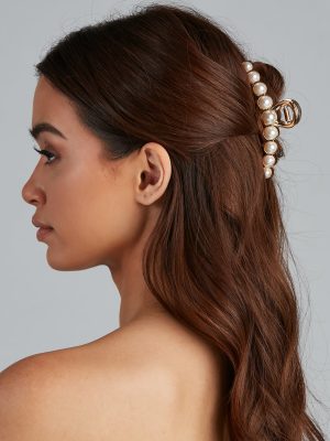 Make It Chic Pearl Hair Claw Clips