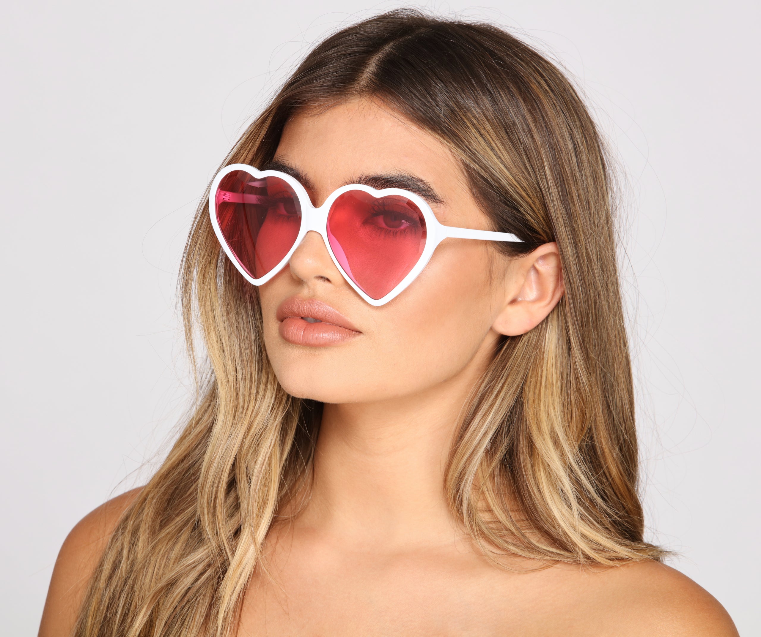 Fab And Trendy Heart-Shaped Sunglasses - Image 2