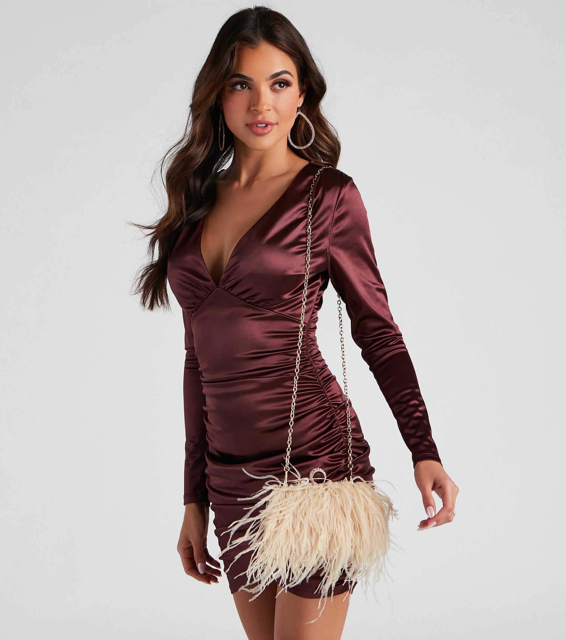 Demure Diva Marabou Ring Clutch - Image 3