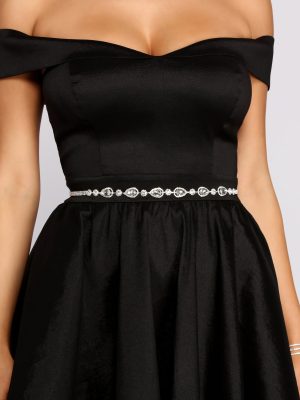 Effortlessly Elegant Rhinestone Belt