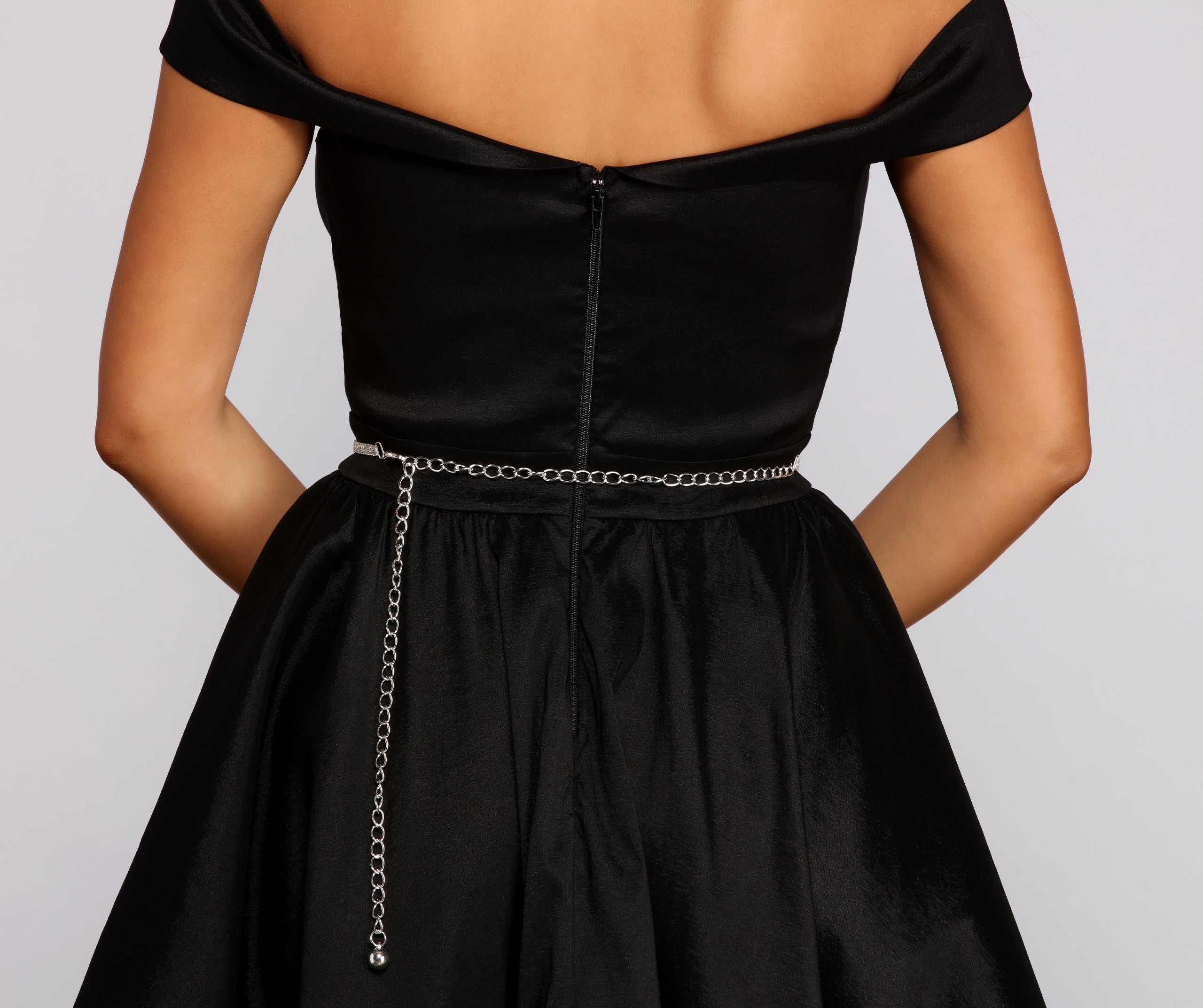 Effortlessly Elegant Rhinestone Belt - Image 3