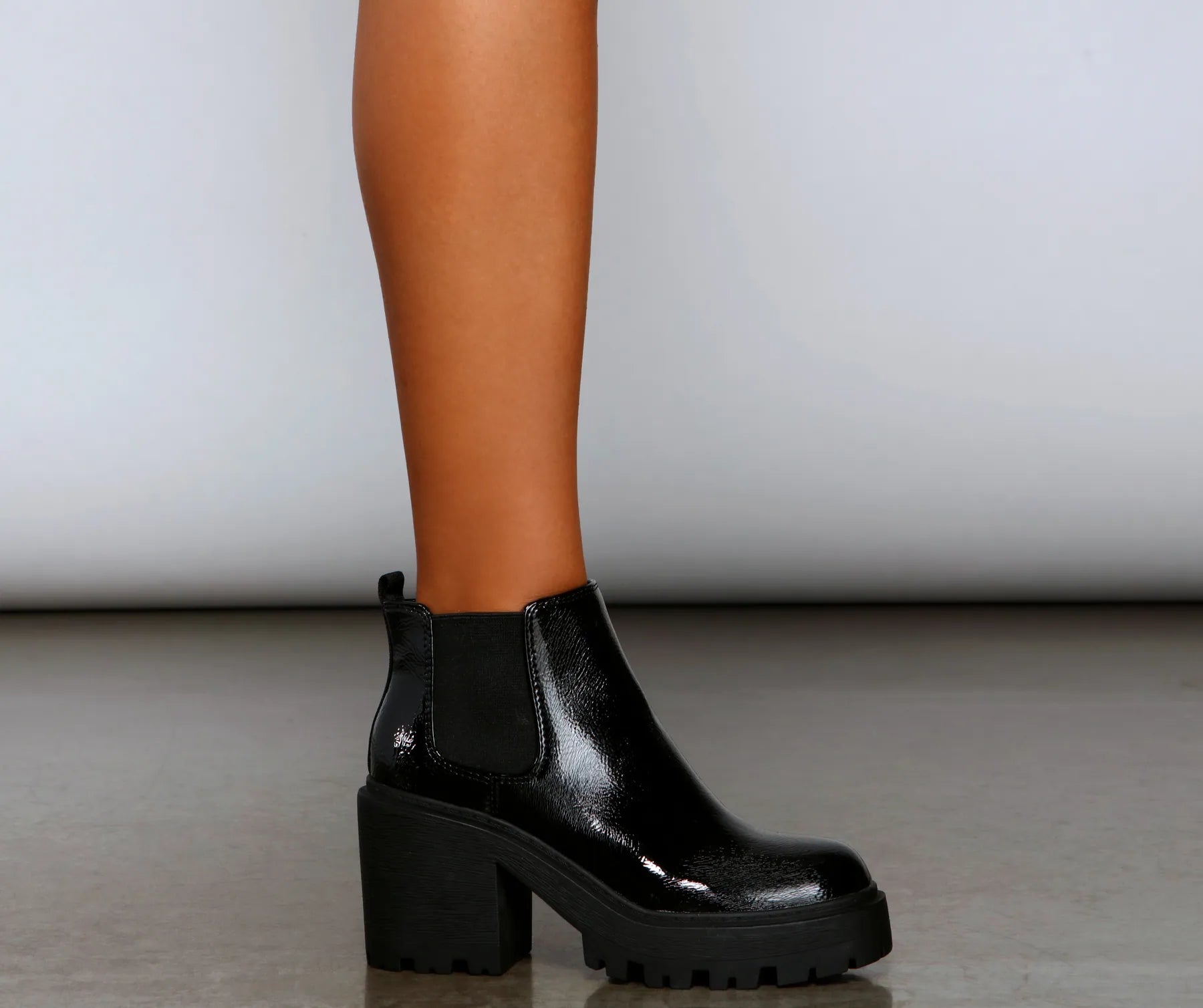 A Trendy Vibe Lug Sole Booties - Image 4