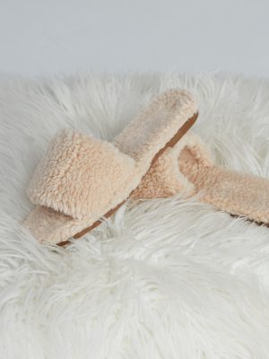 Sweet Dreams Faux Sherpa Sandals